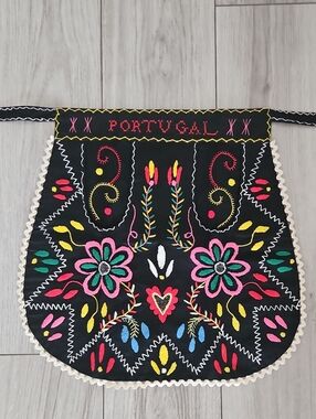 Portugal Embroidered Apron Pocket Colorful Floral Stitch Portuguese